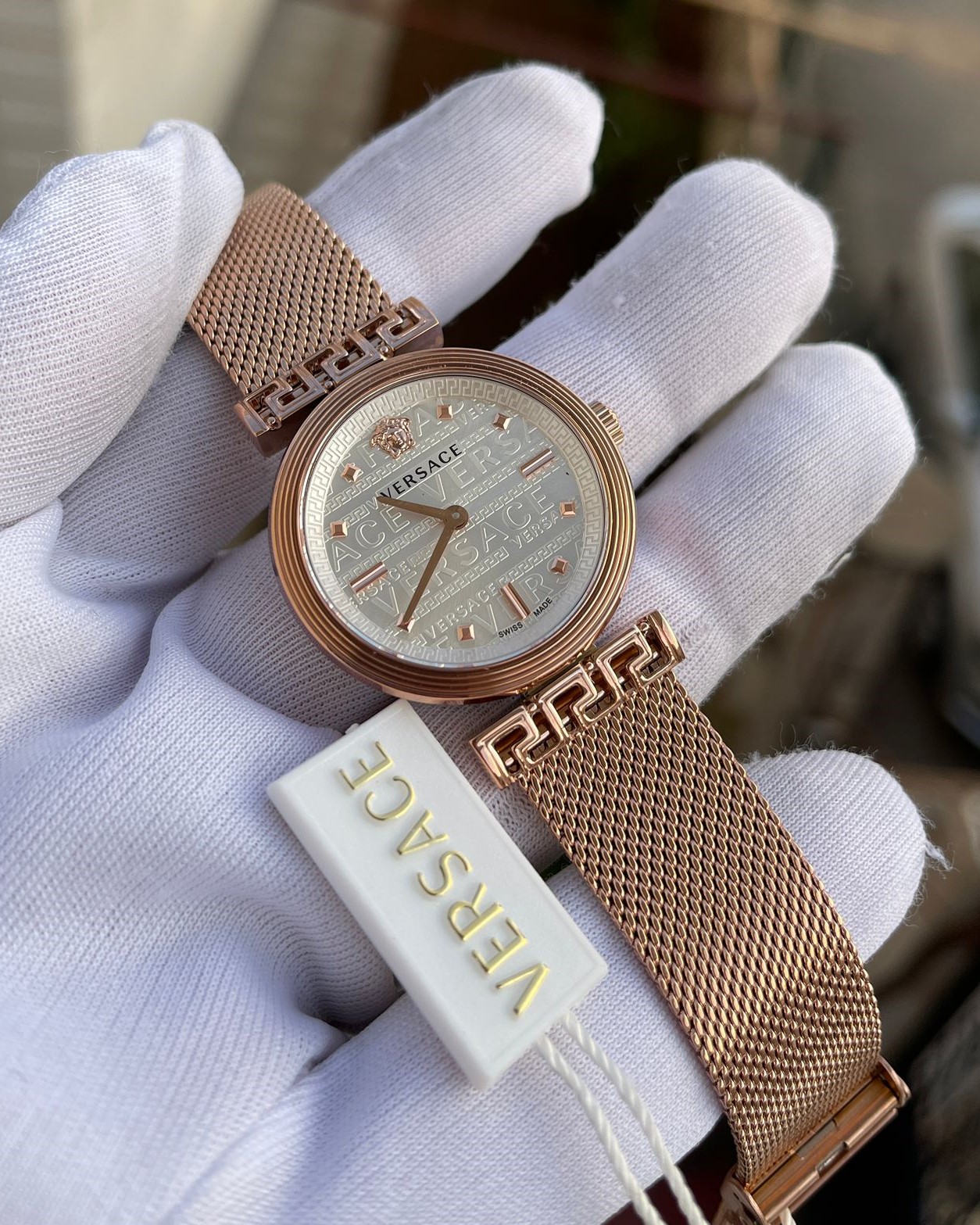 Versace Bayan Hasır Kordon Beyaz Kadran Kol Saati L-797